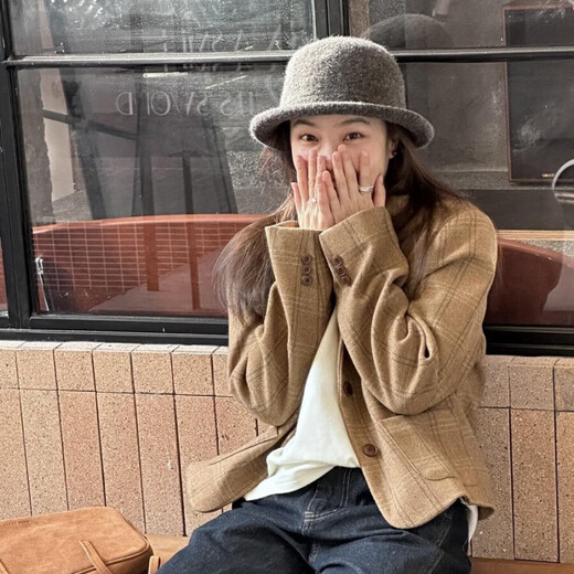 Woodpecker (TUCANO) Japanese rolled edge bowler hat for women in autumn and winter knitted all-match fashion large head circumference showing face small fisherman hat basin hat curled edge light gray M (56-58cm)