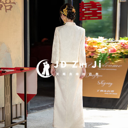 Zhiji Bridal Cheongsam New Chinese Style Engagement Dress for Women 2025 New Chinese Style Wedding Dress Toast Wear Ancient Costume Wedding Dress DF102 Beige L