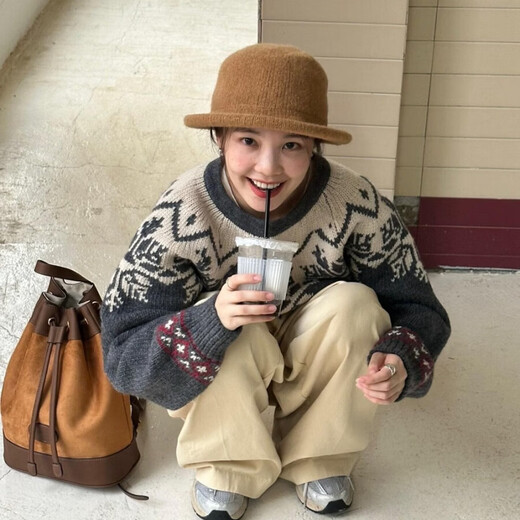 Woodpecker (TUCANO) Japanese rolled edge bowler hat for women in autumn and winter knitted all-match fashion large head circumference showing face small fisherman hat basin hat curled edge light gray M (56-58cm)