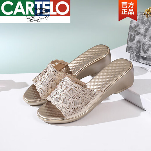 Cartelo Neues Produktkeil dicke Sandalen für Frauen im Sommer tragen Strass Verweigerung Mode Mode mittleren Frauen großer Mutters Sandalen Weiche einzige HF9757 Gold 35
