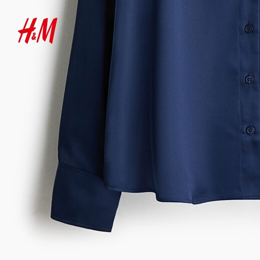 H&M women's shirt 2026 spring new style V-neck style inner fashion glossy satin shirt 0939703 dark blue XL 175/116