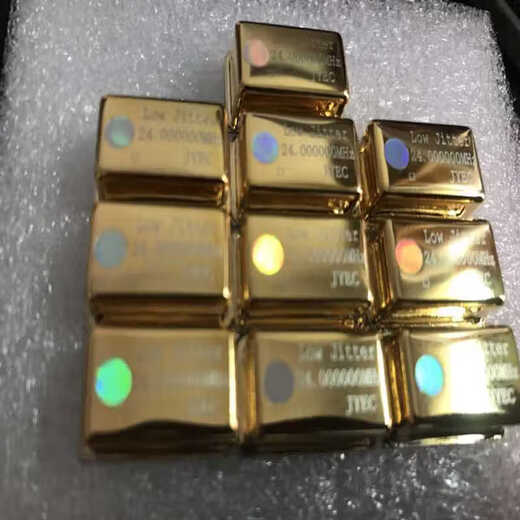 The new gold-plated product has lower phase noise than the previous temperature compensated crystal TCXO. The crystal oscillator 27M can be customized. The voltage is 5V and is compatible with 3.3V.