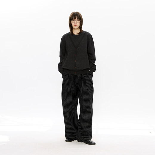 Kreate wool lyocell cloud-like double-stranded fake two-piece old money style loose knitted cardigan jacket for men in autumn and winter black gray S