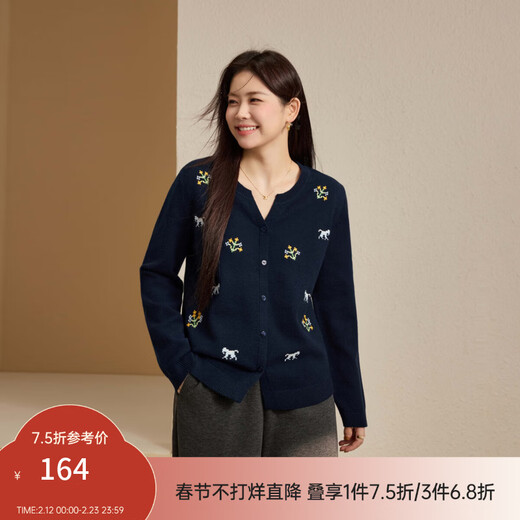 Xianlixiu, Western style, gentle and versatile sweater, plus size women's age-reducing top for fat mm, spring new style 3612, navy blue 3XL
