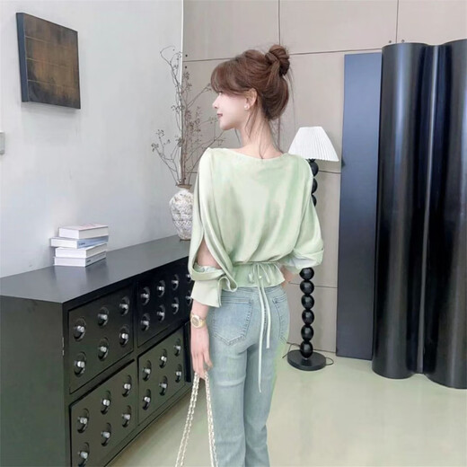 Playboy (PLAYBOY) new sexy temperament bottoming shirt pure desire top small shirt women's satin long-sleeved shirt off-shoulder 2026 spring and autumn official flagship bud green S