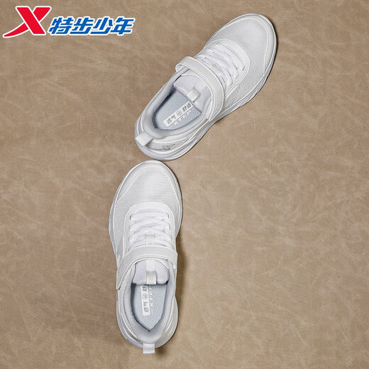 Xtep children's 2026 spring new boys' soft-soled Velcro non-slip sports running shoes, deep blue/classic white, dense mesh and breathable 37