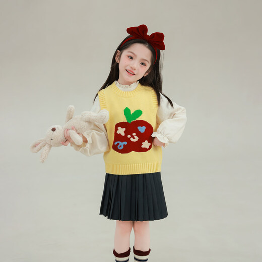 UTOUTO Big Ear Elephant Girls Fungus Lace Solid Color Shirt 2026 Spring New Style Baoer Casual Versatile Long Sleeve Top Oatmeal Apricot Spot 90