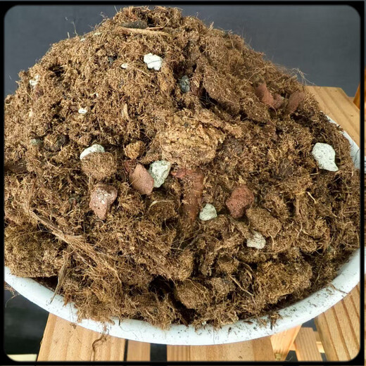 Flower soil, living soil, formula type peat soil, universal nutrient soil, gardening nutrition soil, flower seeds, vegetable soil acid, 2.0 light stone plate, one bag (5.5 Jin Jin is equal to 0.5 kg 11.5 liters)