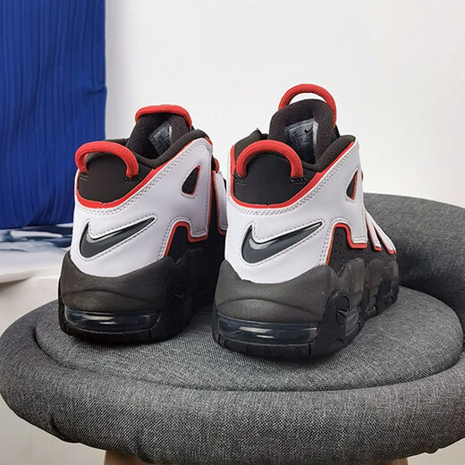 Nike (Nike) Frauenschuhe 2025 Sommer Neue Luft mehr UPTEMPO PIPPEN Schockabsorbierende Basketballschuhe große Kindersport- und Freizeitschuhe DH9719-200 Schwarz, Weiß und Rot 39