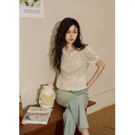 Mystery Show Embroidered Lace Round Neck Short Sleeve Shirt 2026 Spring New Design Niche French Chic Short Top Women Huami Xing S