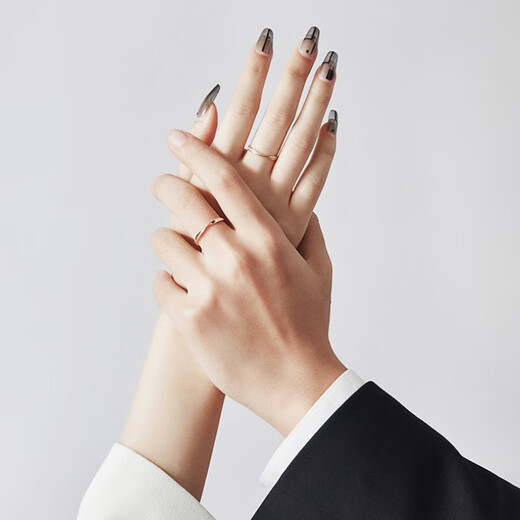 MZMZ platinum couple ring Möbius ring pt950 ring as a birthday gift for girlfriend and wife, supreme style Möbius ring