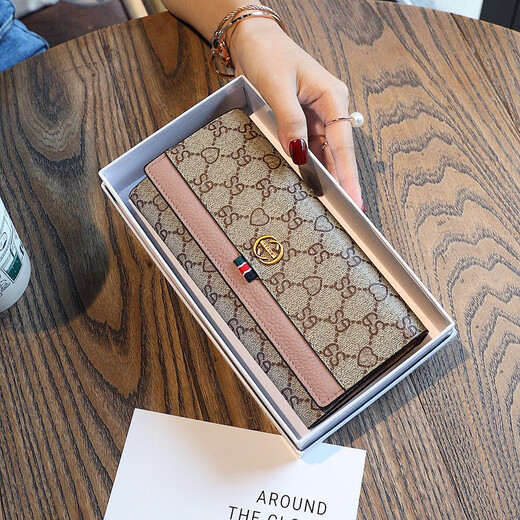 Kuqidishu Women's Wallet 2024 Nouveau portefeuille à la mode Long Niche Design Sac de carte multi-cartes simples Portefeuille de grande capacité