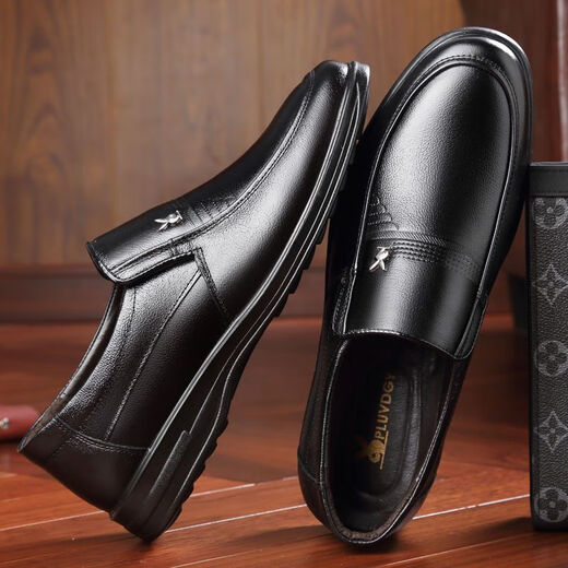 Special clearance deal to pick up leakage and broken codes. Leather shoes for men, genuine leather, non-slip, soft sole, business and casual dad shoes, 528 black genuine leather boutique version 40