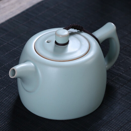 Xiangye Ru kiln teapot ceramic kung fu tea set well railing pot Ru porcelain set large filter household tea set can be opened and raised well railing pot 260ml
