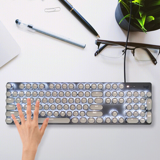 
Logitech K845 wired mechanical office keyboard game e-sports punk retro keyboard peripheral computer notebook holiday gift DIY personalized keycap K845 (red axis) + classic punk keycap - white
