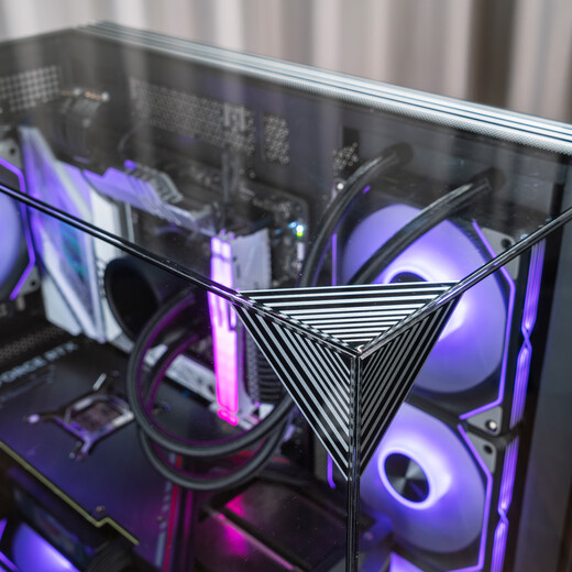 Aigo Xingcanlan PRO schwarzes Gaming-Computer-Desktop-Host-Gehäuse unterstützt 360-Grad-Wasserkühlung, dreiseitiger Glasraum mit Meerblick, ATX-Motherboard, vierseitiger Schnellverschluss, 5090-Grafikkarte