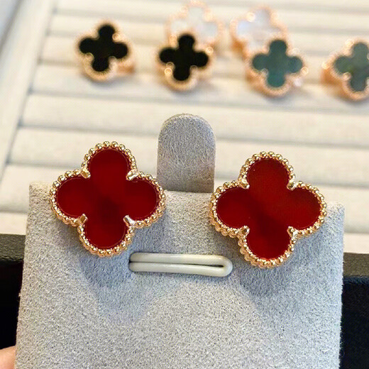 Fat Donglai's same style four-leaf clover earrings 18k gold out of the cabinet silver gold-plated lucky earrings earrings for women outlets 96 four-leaf clover earrings (white mother-of-pearl)