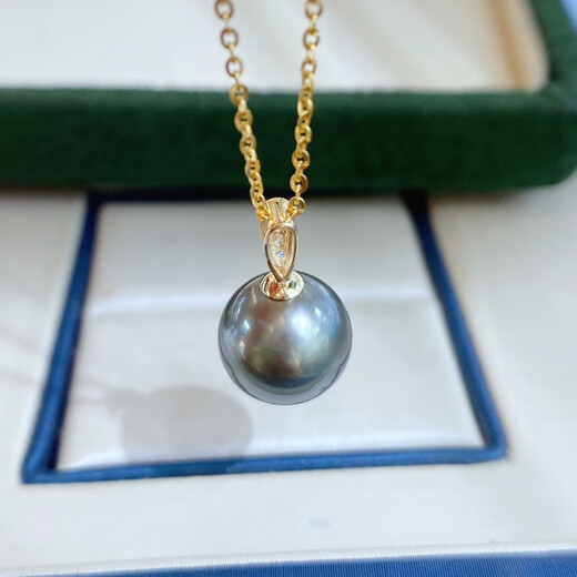 Yue Fei 10-11mm Tahitian black pearl pendant, 18K inlaid with diamonds, perfectly round and bright with slight imperfections, gift to lover and mother, with silver chain and certificate