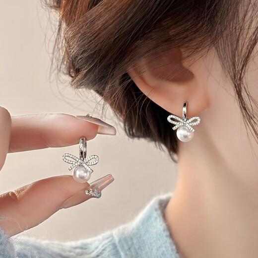 Yichan Japanese and Korean rhinestone bow imitation pearl earrings for women high-end earrings 2025 new hot style niche temperament earrings rhinestone silver bow pearl earrings