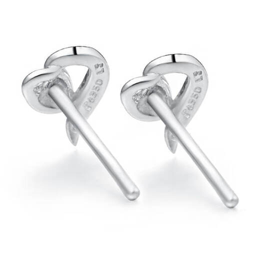 Chow Tai Fook heart-shaped PT950 platinum stud earrings PT161884