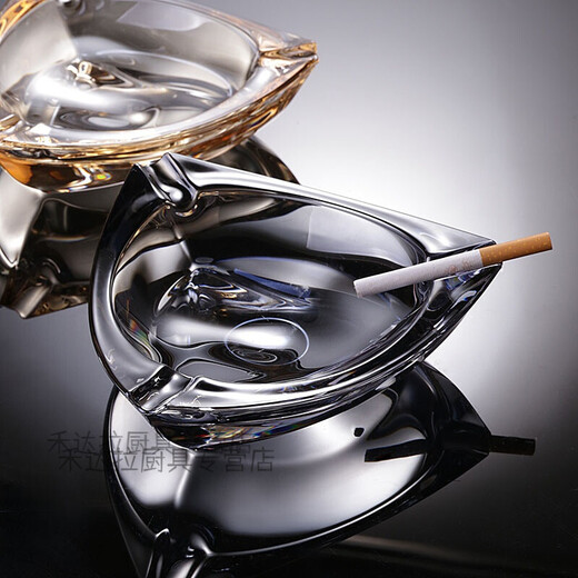 Creative European modern thickened crystal glass large ashtray fashionable personality living room office ashtray ornaments ship-shaped amber 11*19.5cm