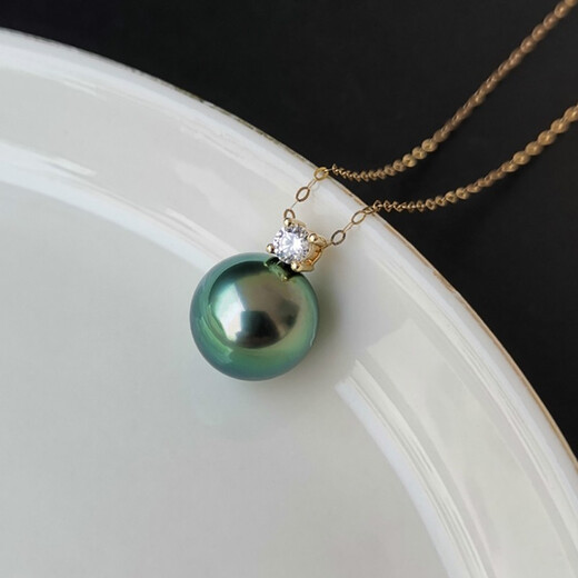 Black Butterfly Tahitian Pearl Pendant K Gold Princess Single Diamond Natural Freshwater Peacock Green Black Pearl Necklace 9-10mm Elegant Model Flawless with Silver Chain