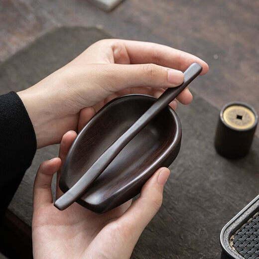 Qi Chief Black Sandalwood Tea Principle Solid Wood Tea Appreciation Lotus Kung Fu Tea Set Tea Ceremony Six Gentlemen Accessories Household Tea Spoon Tea Spade Tea Dividing and Pulling Quan Cheng Black Sandalwood Tea Principle