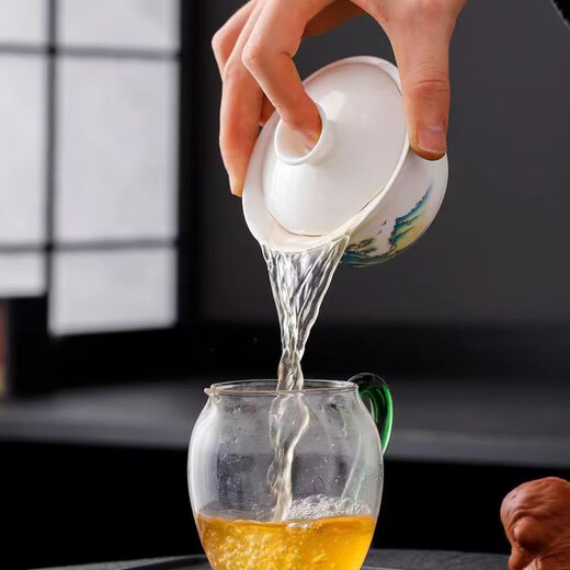 Suet-fat jade porcelain ceramic covered bowl single hover tea cup blue and white Kung Fu tea set lid suspended tea bowl