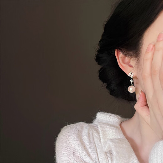 BJYL Artificial Pearl Ear Clip Feminine Niche Earrings Showing Face Small No Piercing Earrings Earrings No Punching Earrings Girls Ear Clip Style (No Ear Piercing)