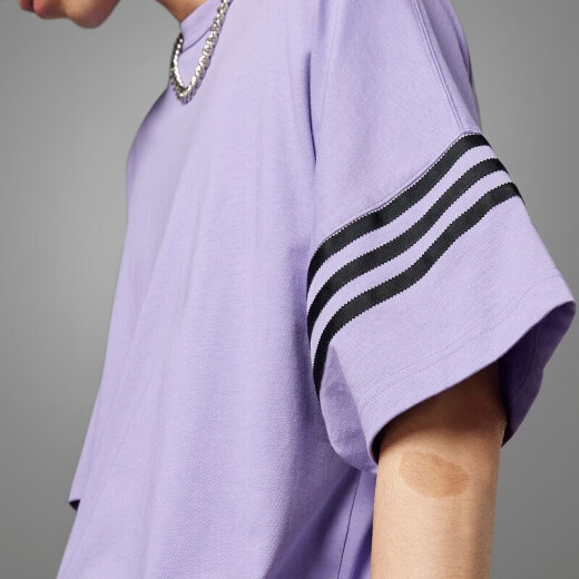 阿迪达斯 （adidas）三叶草男子短袖T恤2025夏季新款环绕三条纹上衣 紫色HR3291 M