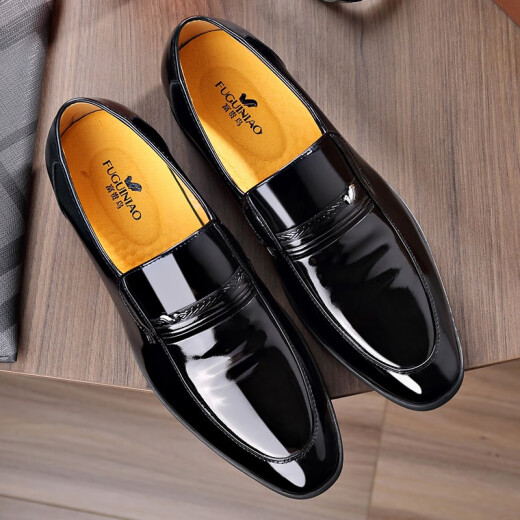 Fortune Bird first-layer cowhide business formal shoes for middle-aged and elderly people, non-slip pointed leather shoes, glossy patent leather wedding shoes, low-top shoes, black 40