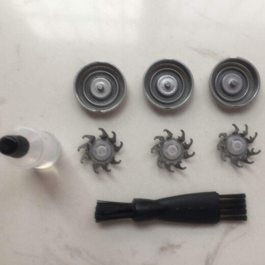 Geeignet für FEIKE FR6 ELEKTRISCHER Rasierer FS711FS871FS325 876 FS719 872 Blade Net Messer Kopfzubehör 1 Klinge + 1 Messernetz (Masse) ohne Logo