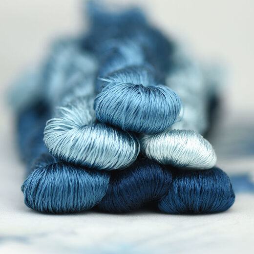 Other embroidery craftsmen No. 118 6A velvet floral mulberry silk thread, no splitting, no twisting, direct brushing with velvet ink blue, no splitting, no twisting, No. 5 large branch