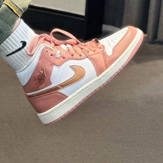 耐克（Nike）篮球鞋AJ1女鞋2025年夏季新款Air Jordan 1 Mid 休闲复古高帮板鞋 FB9892-670 粉金 36.5