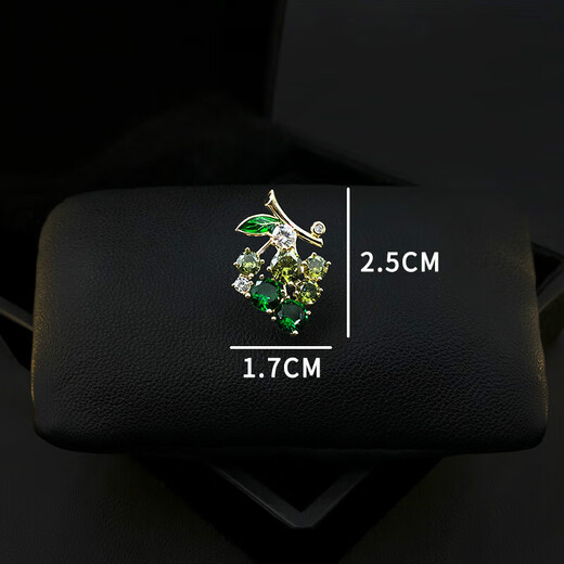 QUAMER Gold Store Model A Bunch of Grapes Small Brooch Exquisite Sparkling Diamond Fruit Corsage Accessories Women's Mini Green Green