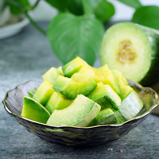 Liangxin Ranch Shandong's first-crop honeydew melon carefully selected 4.5 Jin [Jin is equal to 0.5 kg] Boyang melon in season fresh fruits and vegetables straight from the source