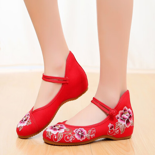 Yonghechun national style embroidered shoes ancient style embroidered Hanfu shoes square dance women single shoes mother shoes old Beijing cloth shoes cheongsam shoes flower shell red 38 standard number