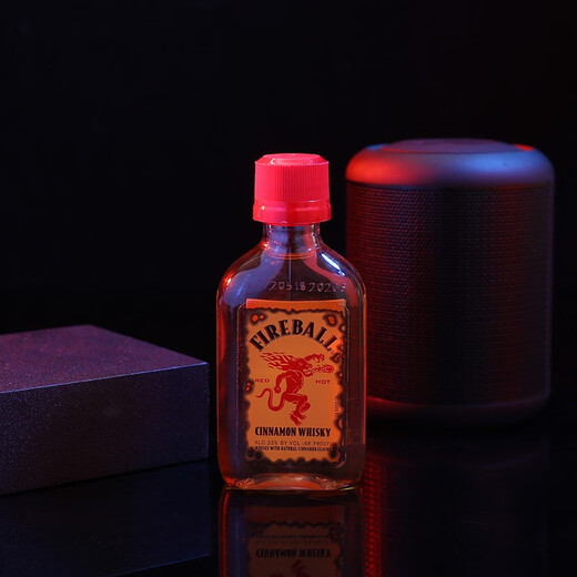 Jitu importierte ausländische Wein Jack Dani Roman Lake Johnnie Walker Whisky kleine Flaschenwein Edition Kombination Set Feuer Drache Zimt Whisky 50ml