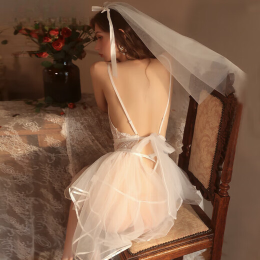 DL 1998 Fat Donglai Quality 520 Regalos Centrarse en el vestido de novia sexy de alta calidad Bride Wedding Dress Ross en la cama. Sexy Bride Feliz