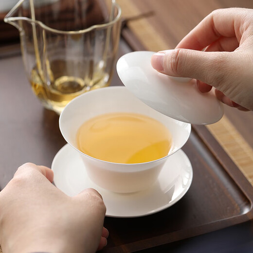 Yipin Workshop Chaozhou Bone China Thin Body Sancai Covered Bowl Small Tea Cup Kung Fu Tea Set High-end Tea Bowl with Lid Elegant High Bone China Thin Body Covered Bowl + 3 Bone China Taste Cups