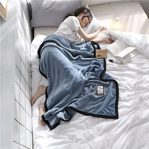 Sleep blanket winter student nap blanket office single small blanket flannel air conditioning quilt nap cover leg sofa W sapphire blue thickened 560g 100cmX150cm