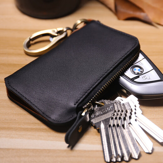 Doberman brand large-capacity zipper key bag for men's retro waist-hung real cowhide women's card bag car multi-function keychain elegant black fine lines