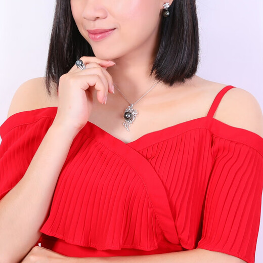 Moh's Tahitian seawater black pearl 18K gold set with diamonds, perfect round, flawless quality, customized model, shipped in 10-15 days Tahitian black pearl pendant 13-14mm