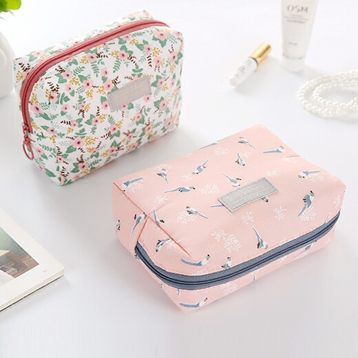 Liuyan Travel Cosmetic Bag Korean Small Portable Women's Cosmetic Bag Hand-held Large Soft Girl Simple Portable Cosmetic Storage Bag Blue Background Floral