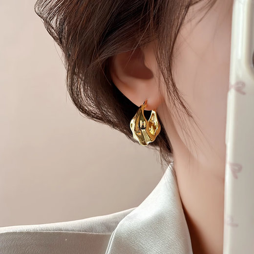 Idel's light luxury high-end pendant earrings women's niche unique metal earrings 2025 new earrings birthday gift E3672 Japanese and Korean metal earrings