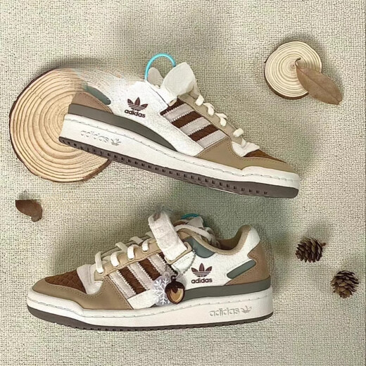 Adidas (adidas) Clover Forum Chestnut Mokka Brown Low Top Männer und Frauen Klettverbotssport- und Freizeitbrettschuhe IF3884 Brown/Weiß (IF3884) 39