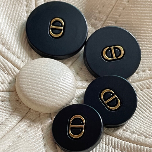 High-end texture CD solid antique gold matte black letters versatile jacket hand-sewn buttons cuff links metal buttons antique gold matte black 20mm 3 pcs