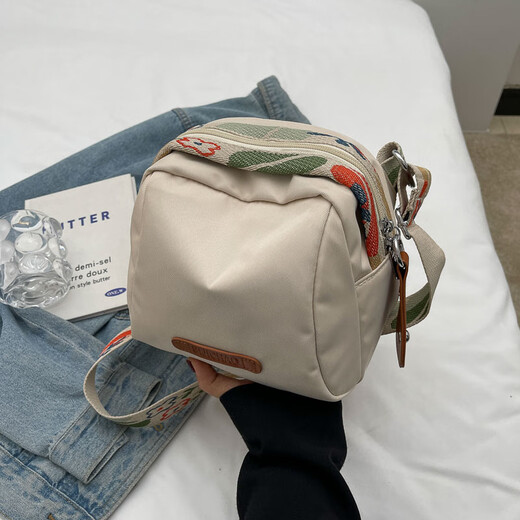 Laishuhui crossbody bag shell bag women nylon cloth large capacity new casual commuter shoulder mobile phone bag beige shell bag