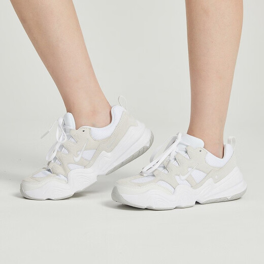 Nike (Nike) Sport Frauen New Summer Daily Outdoor Urban Venlioile vielseitige Freizeitschuhe DR9761-100 DR9761-100 36.5