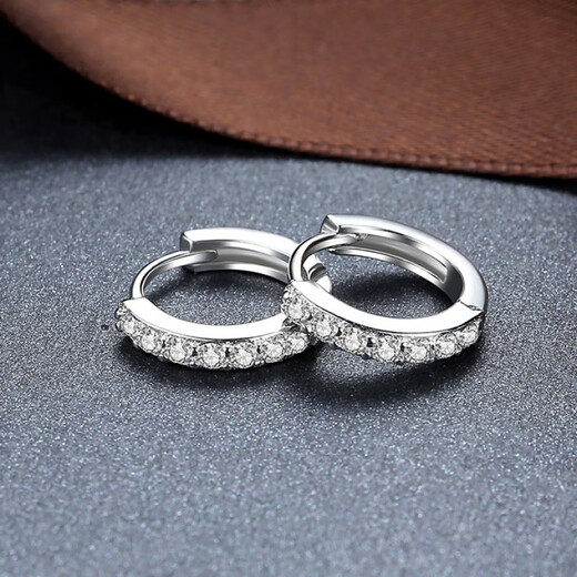 Fat Donglai's same style platinum earrings for women, PT950 couple style round moissanite earrings, a pair of platinum round single diamond earrings